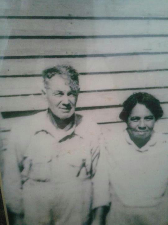 229867_4107242152428_690321309_n