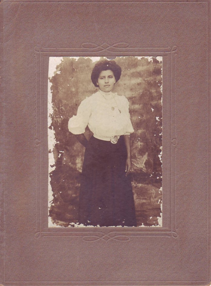 Bessie Henderson 001