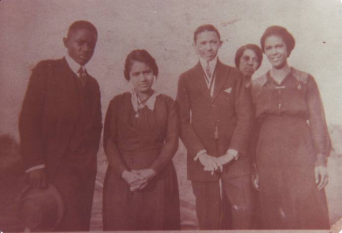 McNEELY -- Bert_Minnie_Ardeanur 001